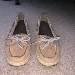 Women’s 8 SPERRY! Cheetah print !